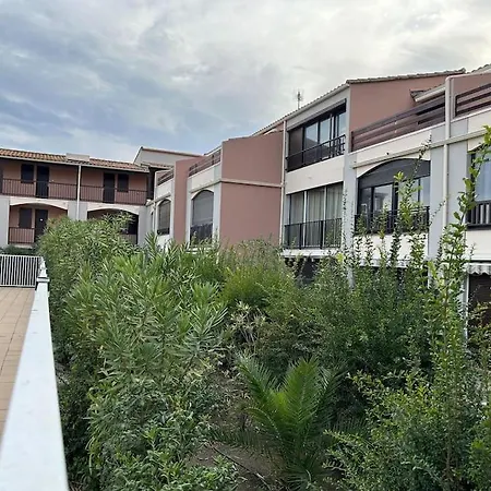 Superbe Studio Dans Avec Piscine Apartament *
